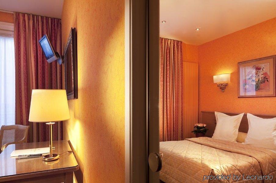 Cecilia Hotel