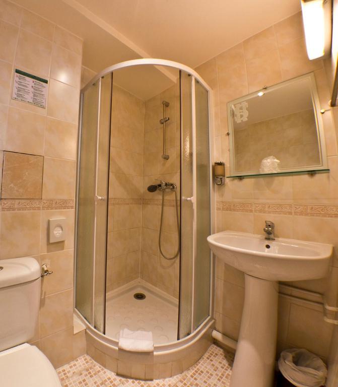 Lecluse Hotel