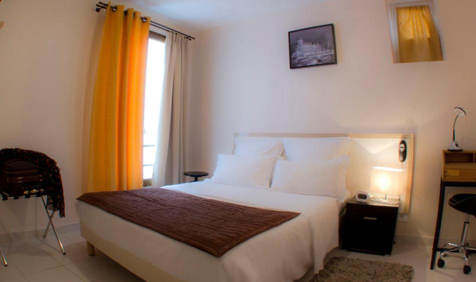 Hotel Lecluse Paris