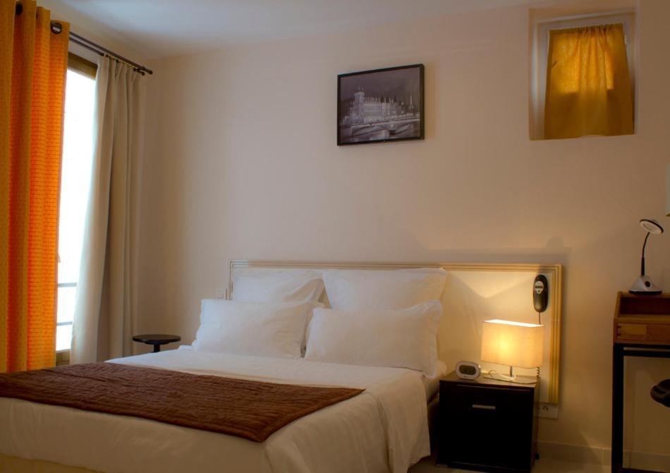 Lecluse Hotel 3*
