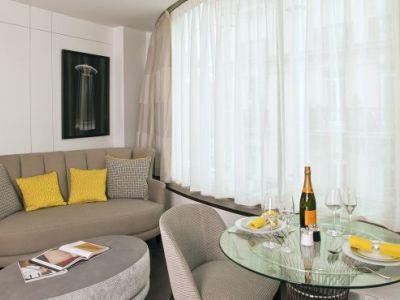 Hotel Ascott Arc De Triomphe 4*