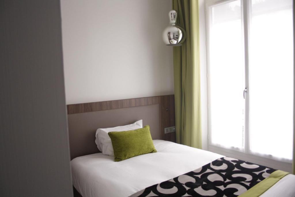 Alhambra Hotel Paris