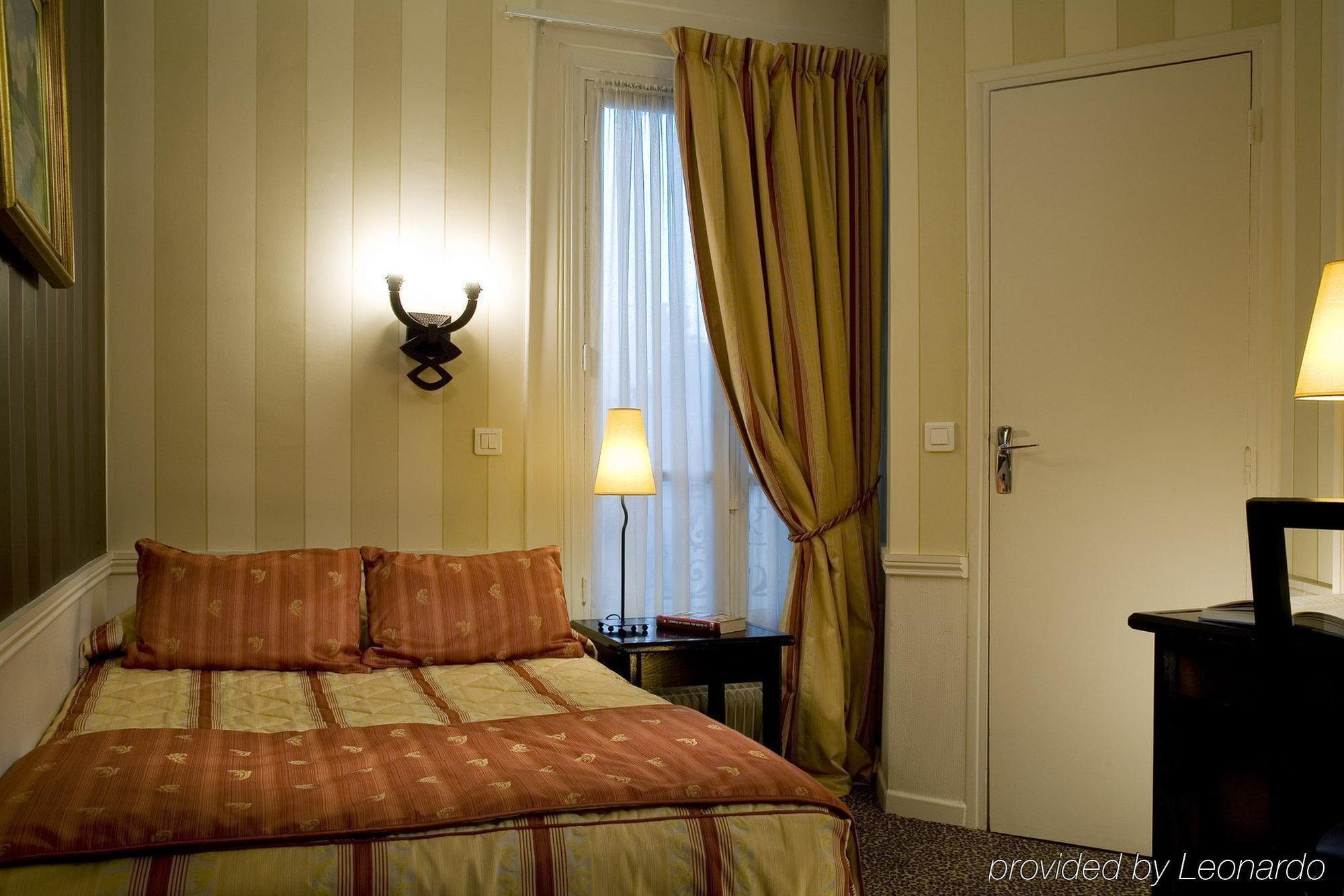 Avama Prony 3*