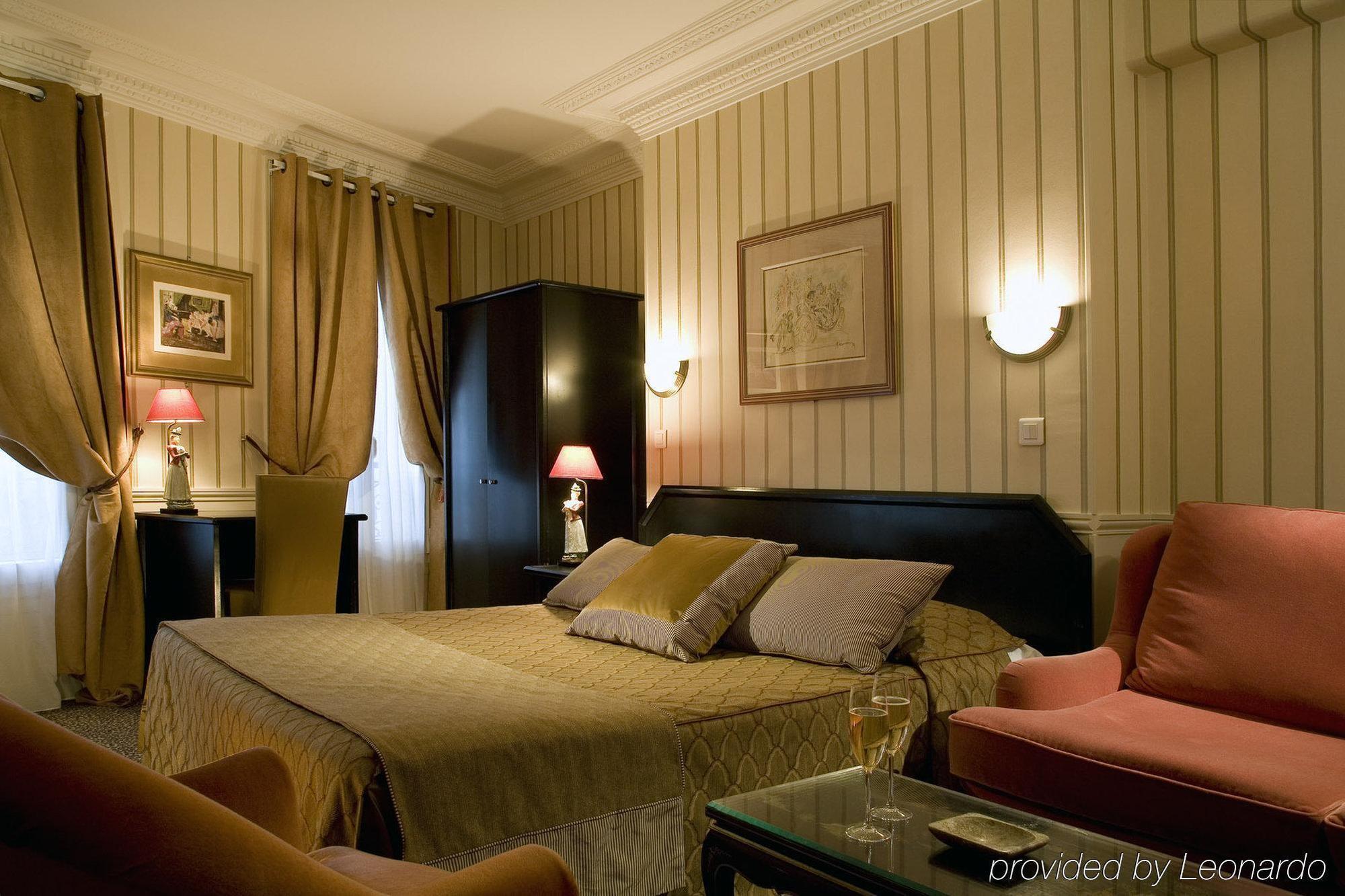 Avama Prony 3* Paris