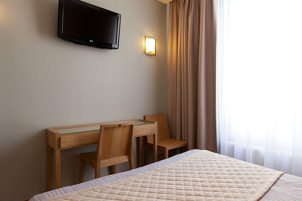 Cosmotel 3* Paris