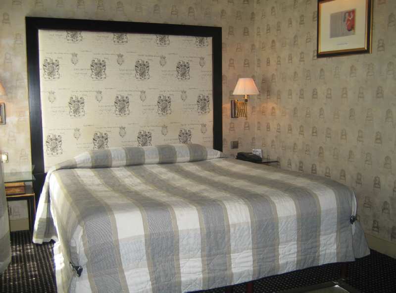 Lutece Port Royal Hotel Paris