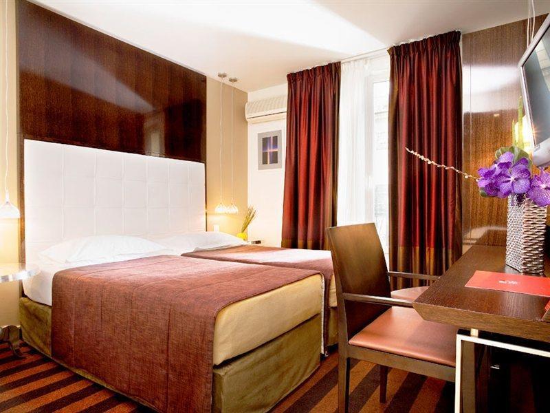 Augustin - Astotel Hotel