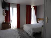 De Saint Georges Paris