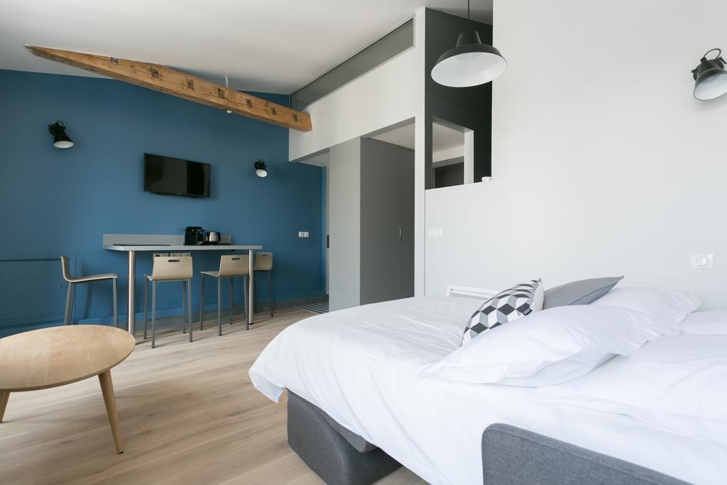 Apartment Bastille Liberte Paris