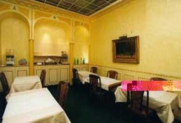 Hotel Louvre 2*