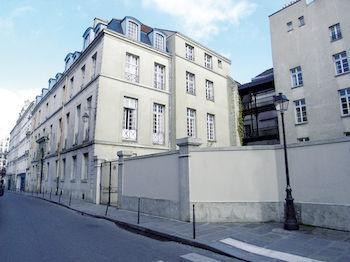 Mije Marais Hostel