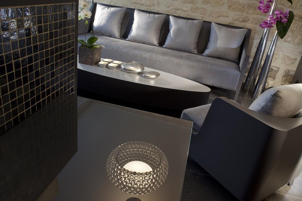 Hotel Caron 3*