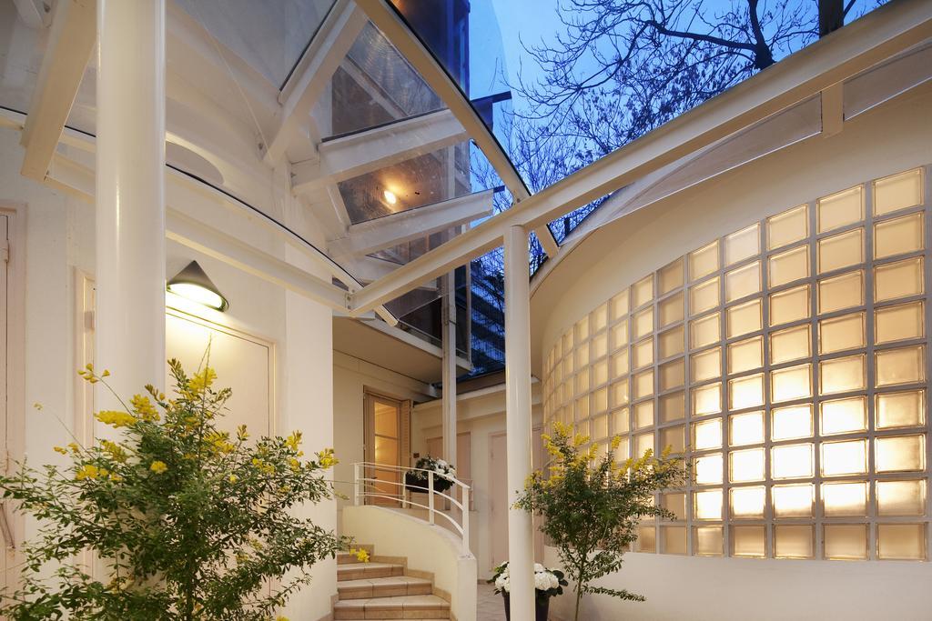 Au Pacific Hotel Paris