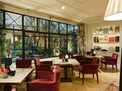 Francois 1er Hotel 4*