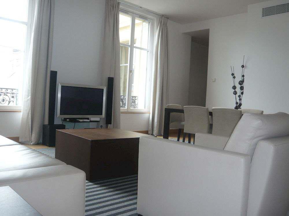 Hotel Apts Bridgestreet Champs Elysees Paris