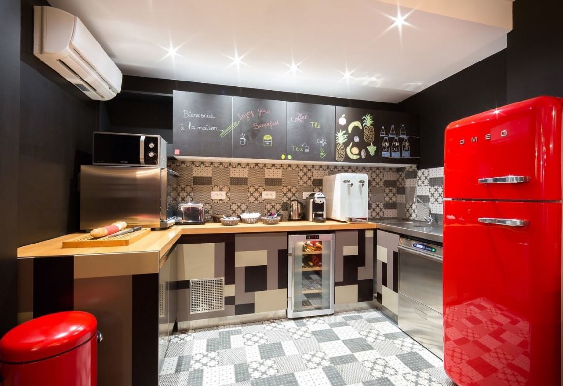 Hotel Crayon Rouge By Elegancia 4*