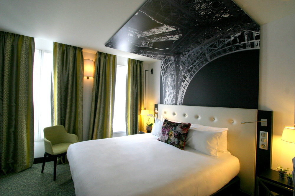 Gustave 4* Paris