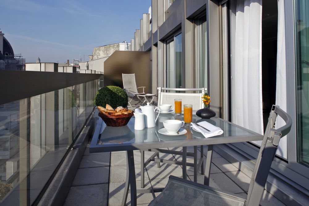 Hotel Warwick Champs-elysees 4*