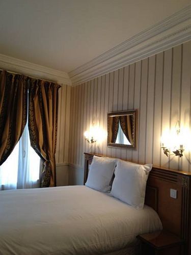 Hotel Avama Prony