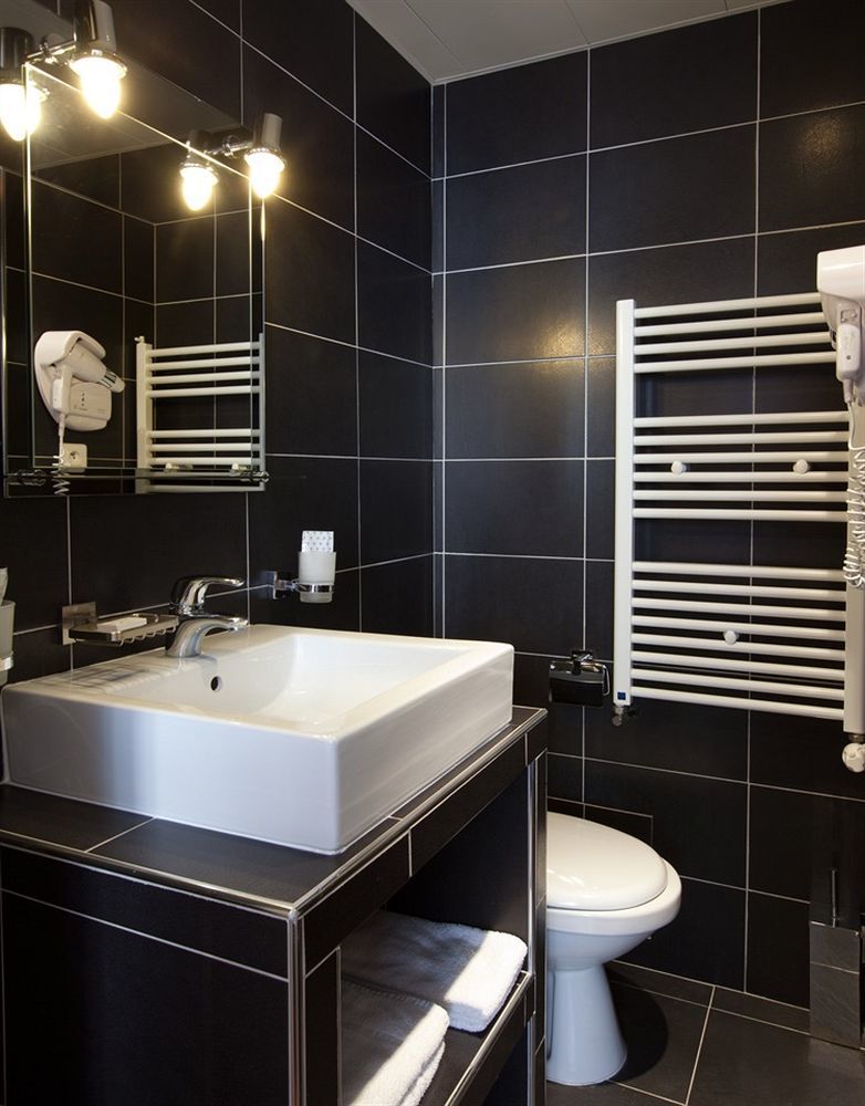 Cosmotel 3* Paris