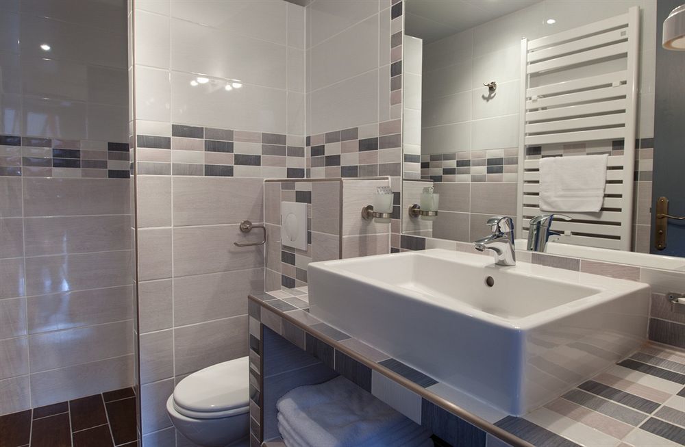 Cosmotel Hotel Paris