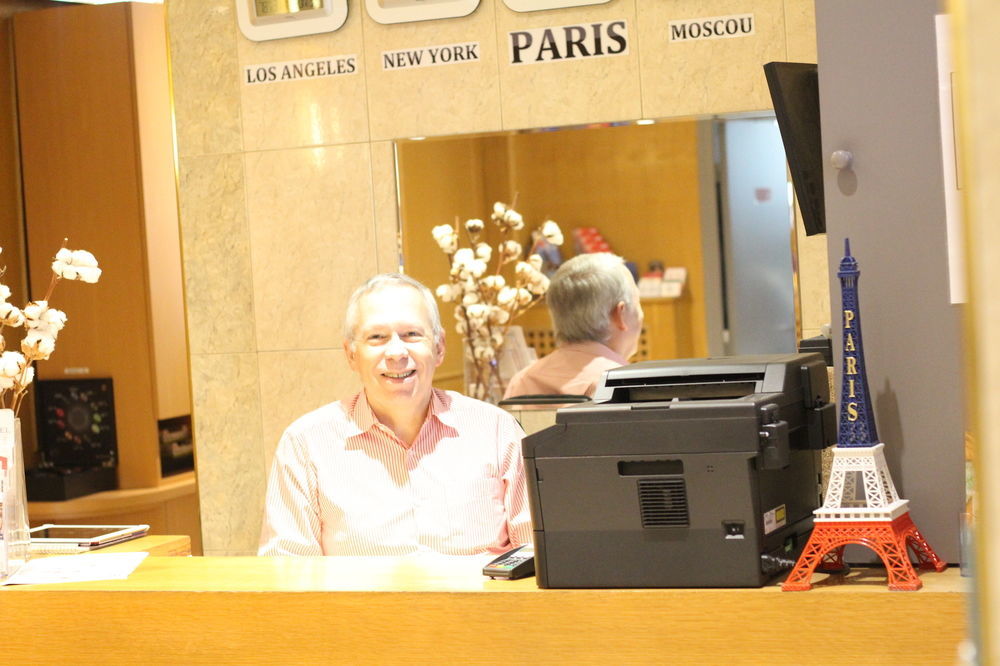 Cosmotel 3* Paris