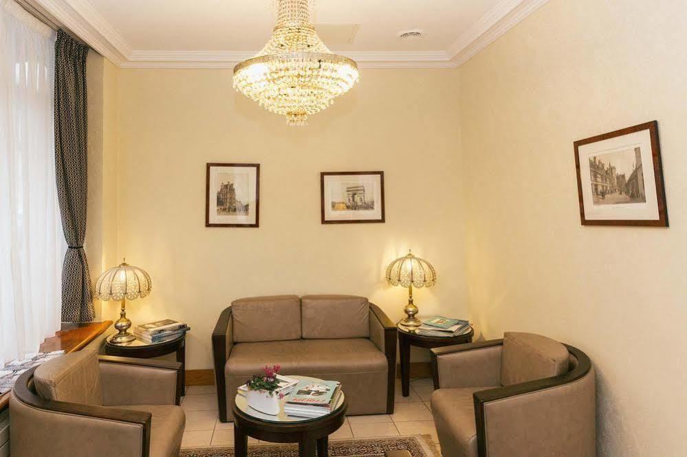 Hotel Saint Christophe Paris