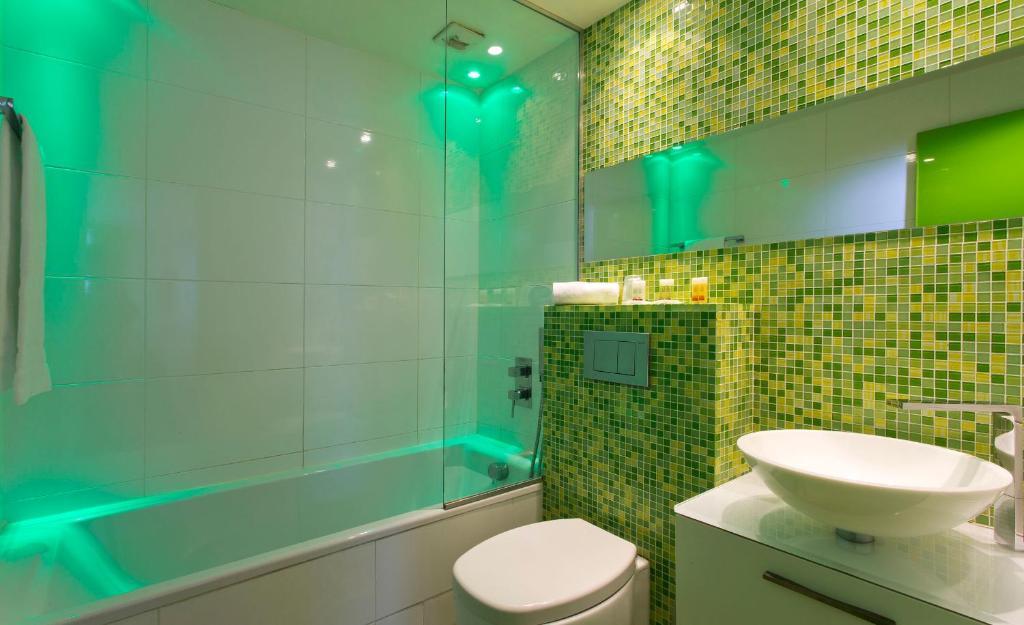 Hotel Color Design 3*