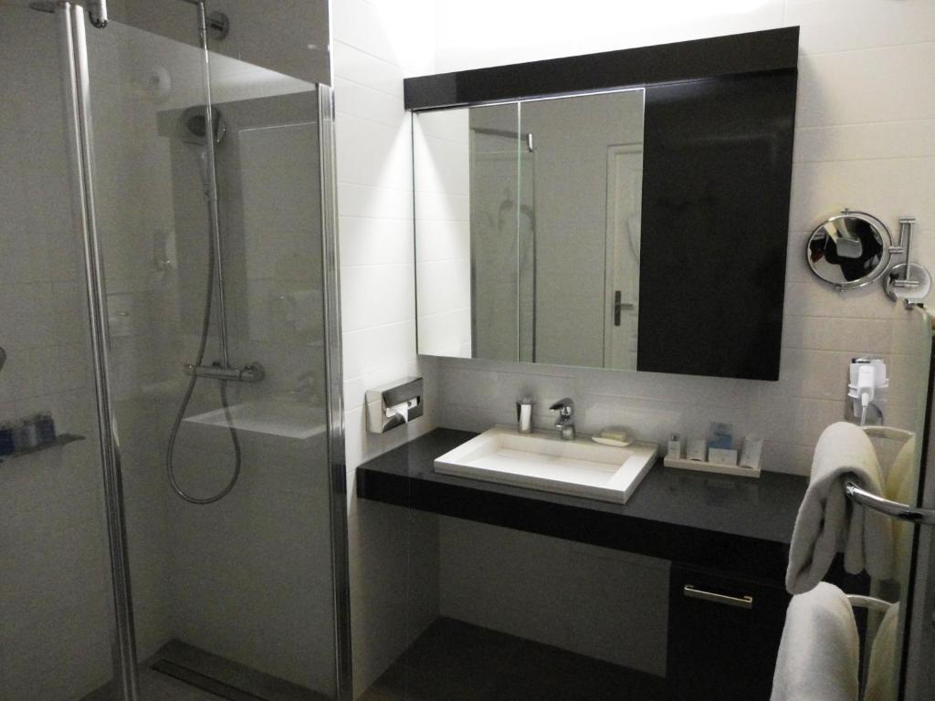 Alma Marceau Aparthotel 4*