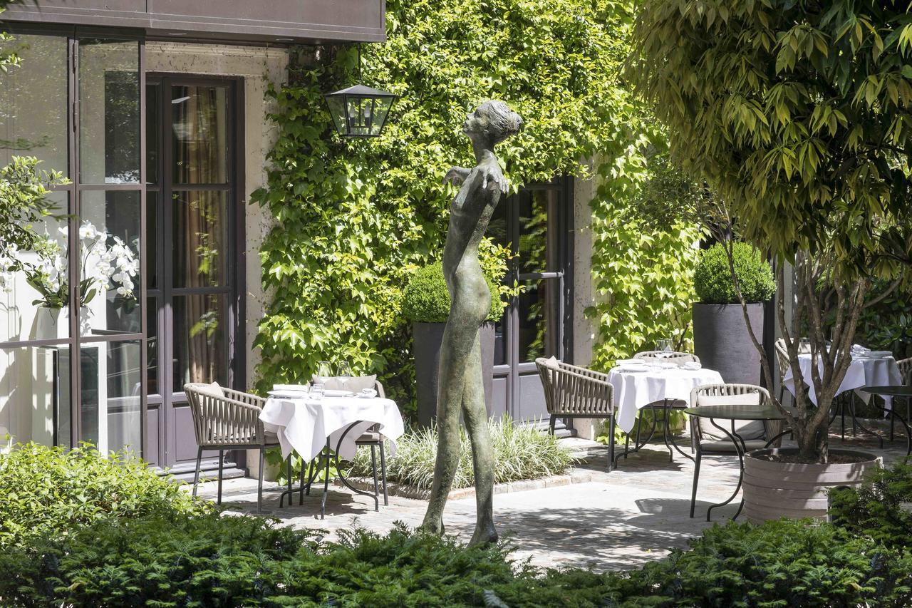 Le Pavillon De La Reine Hotel
