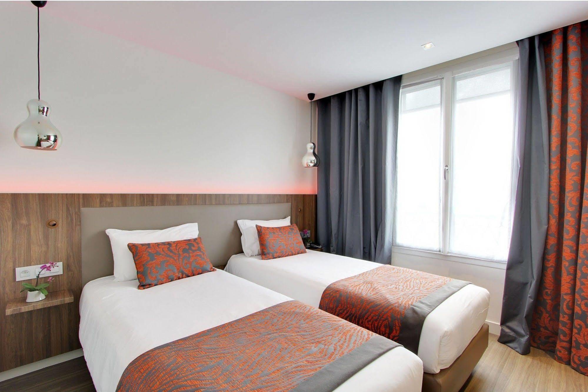 Alhambra Hotel Paris