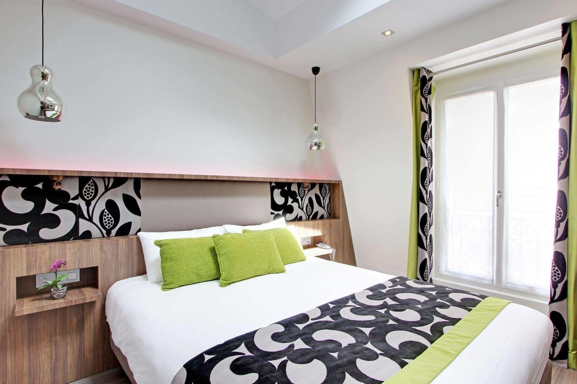 Alhambra Hotel Paris