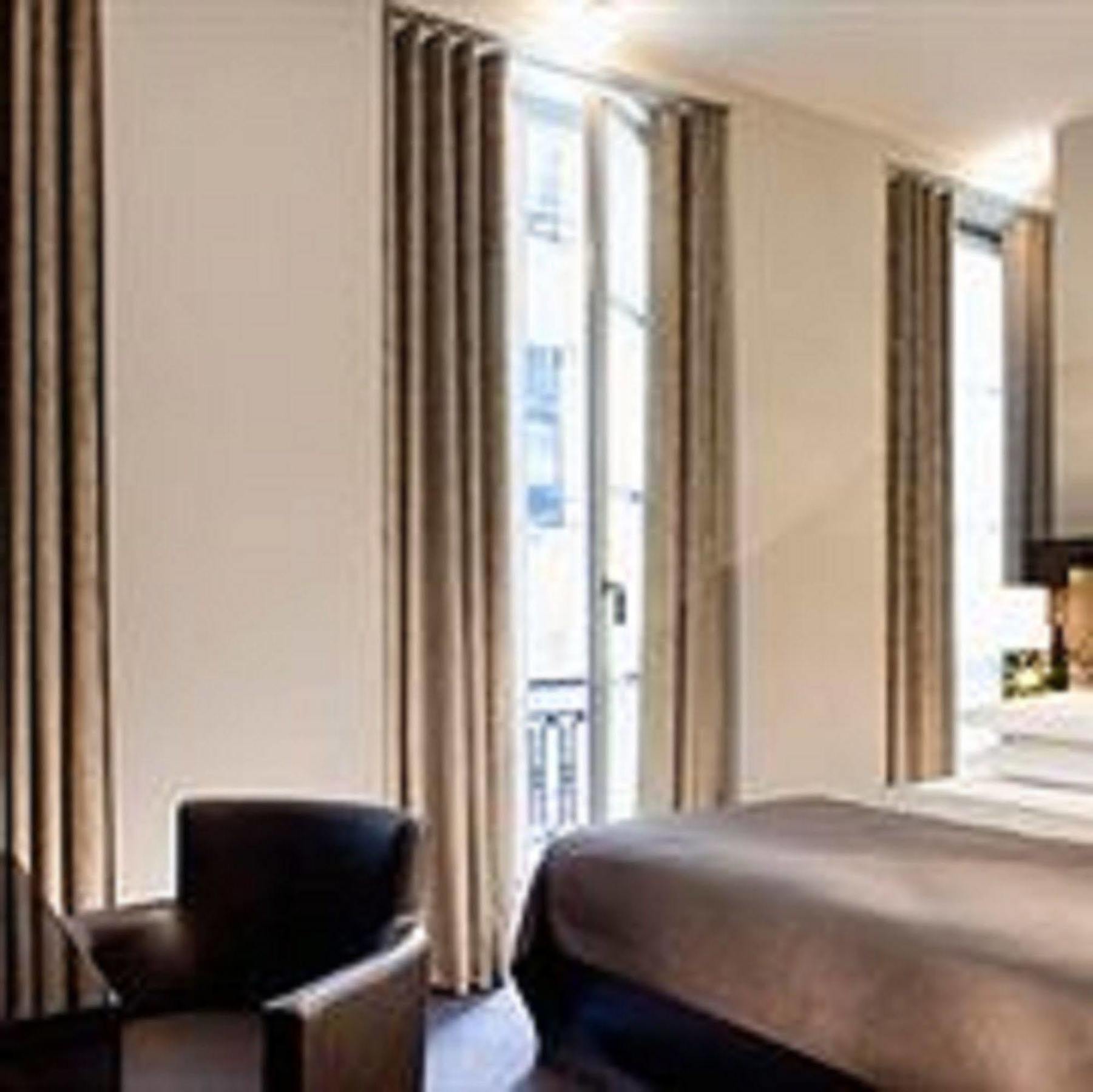 Caron Hotel 3*