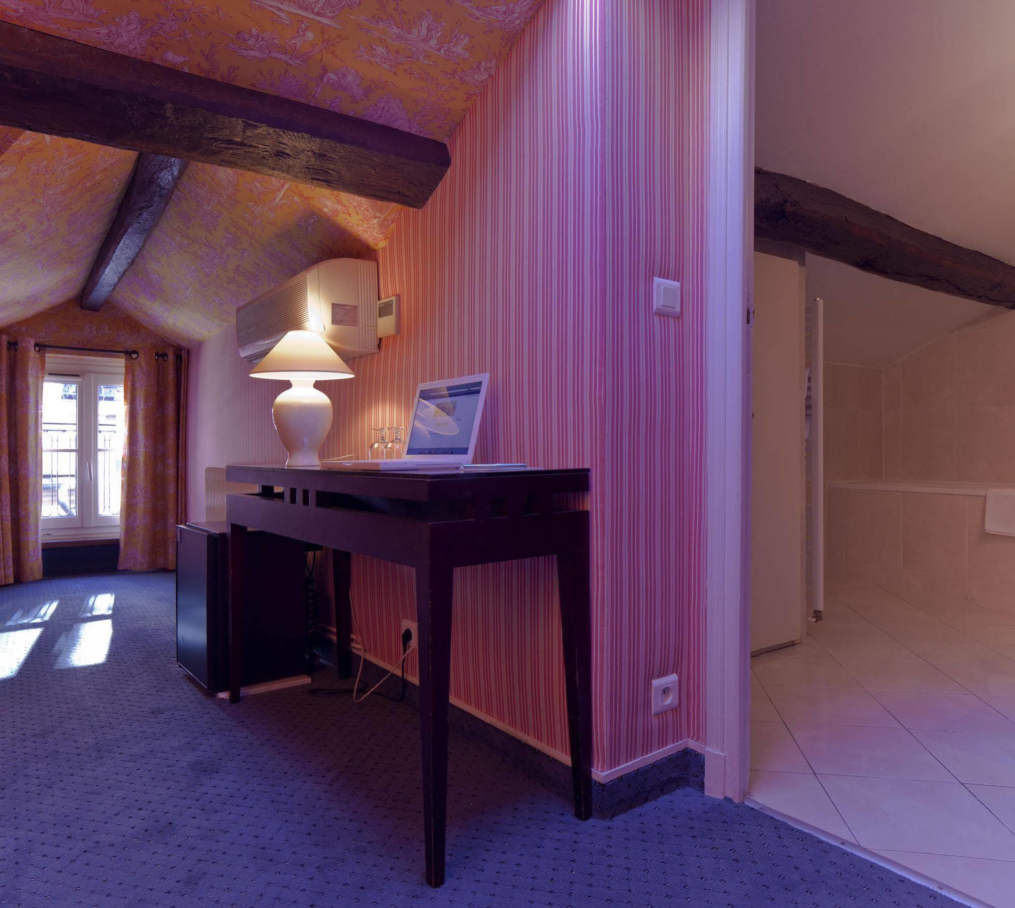 Hotel Beaubourg 3*