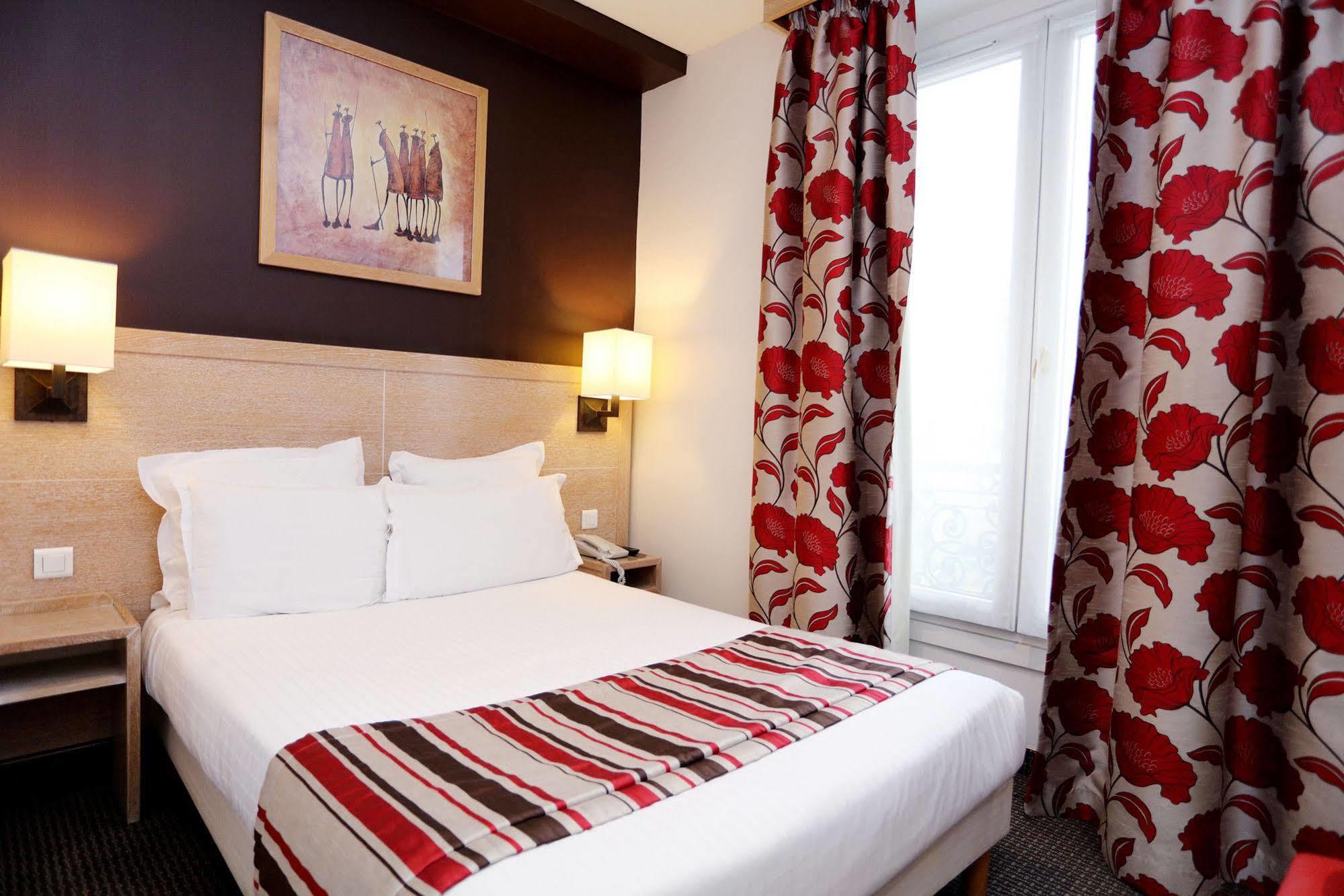 Hotel Grand Dore 3*