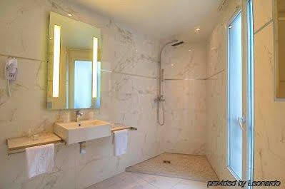 De L'empereur By Malone Hotel 3*