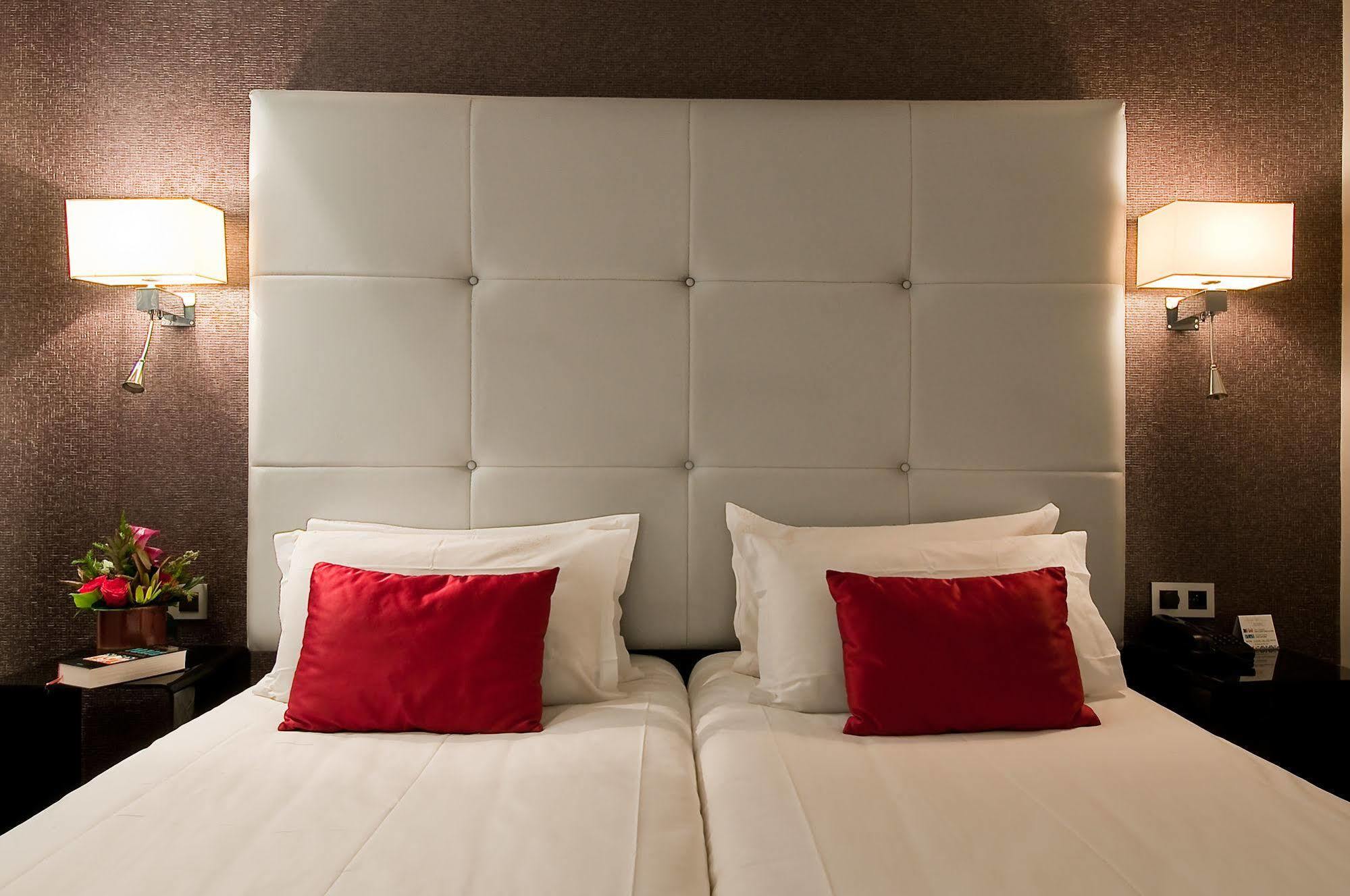 Hotel Opéra Marigny Paris