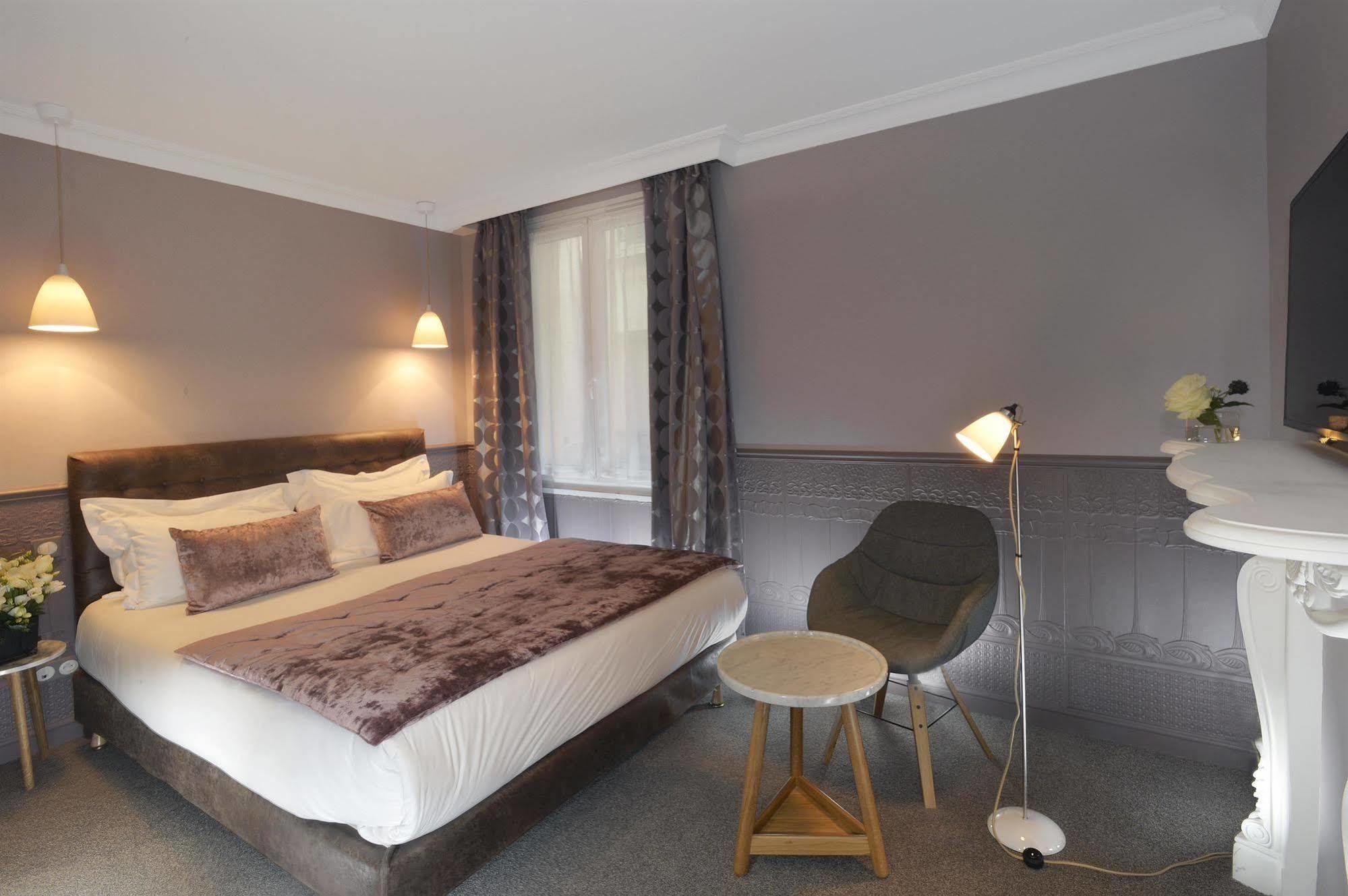 Hotel Madeleine Haussmann Paris