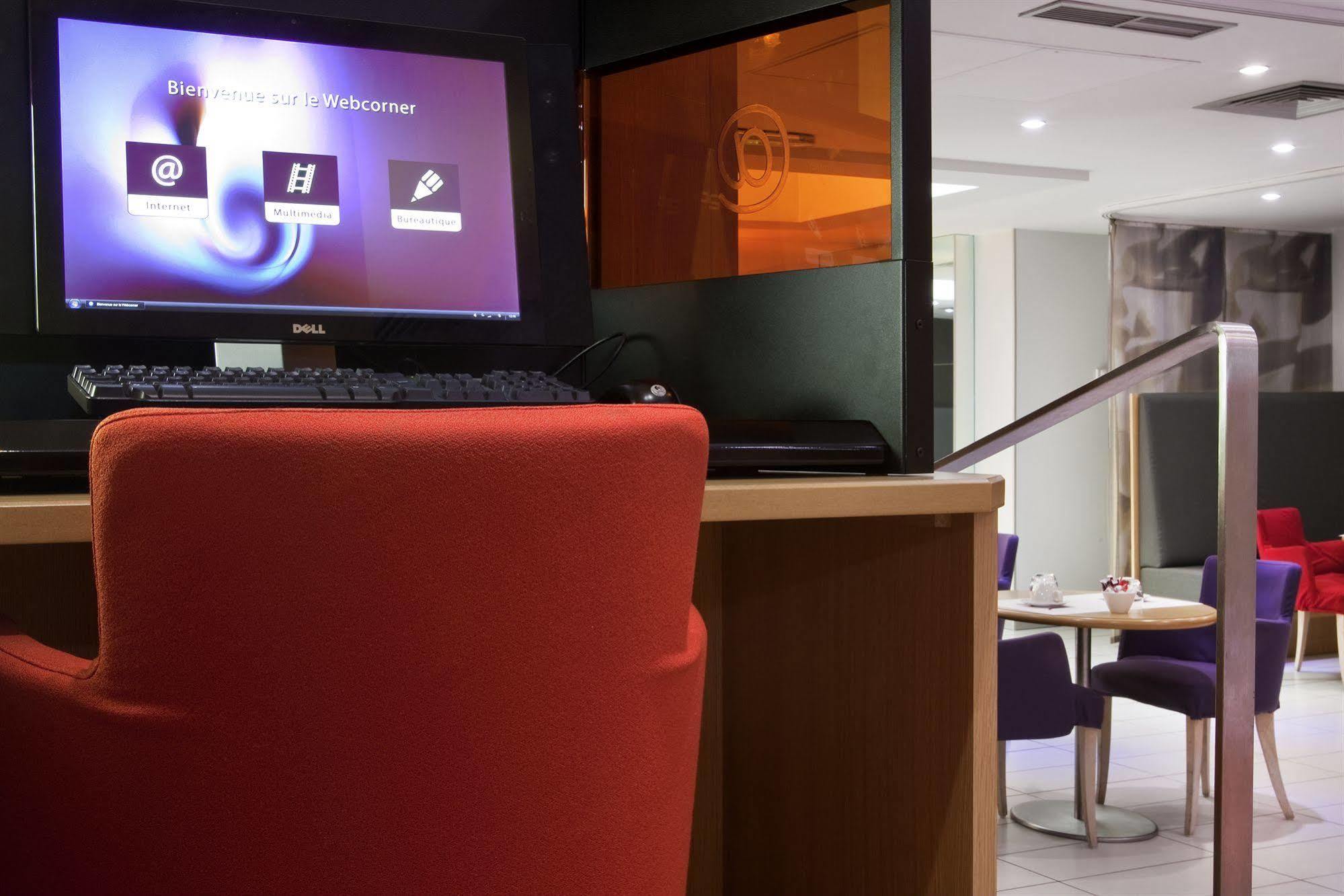 Hotel Mercure Arc De Triomphe Etoile 4*