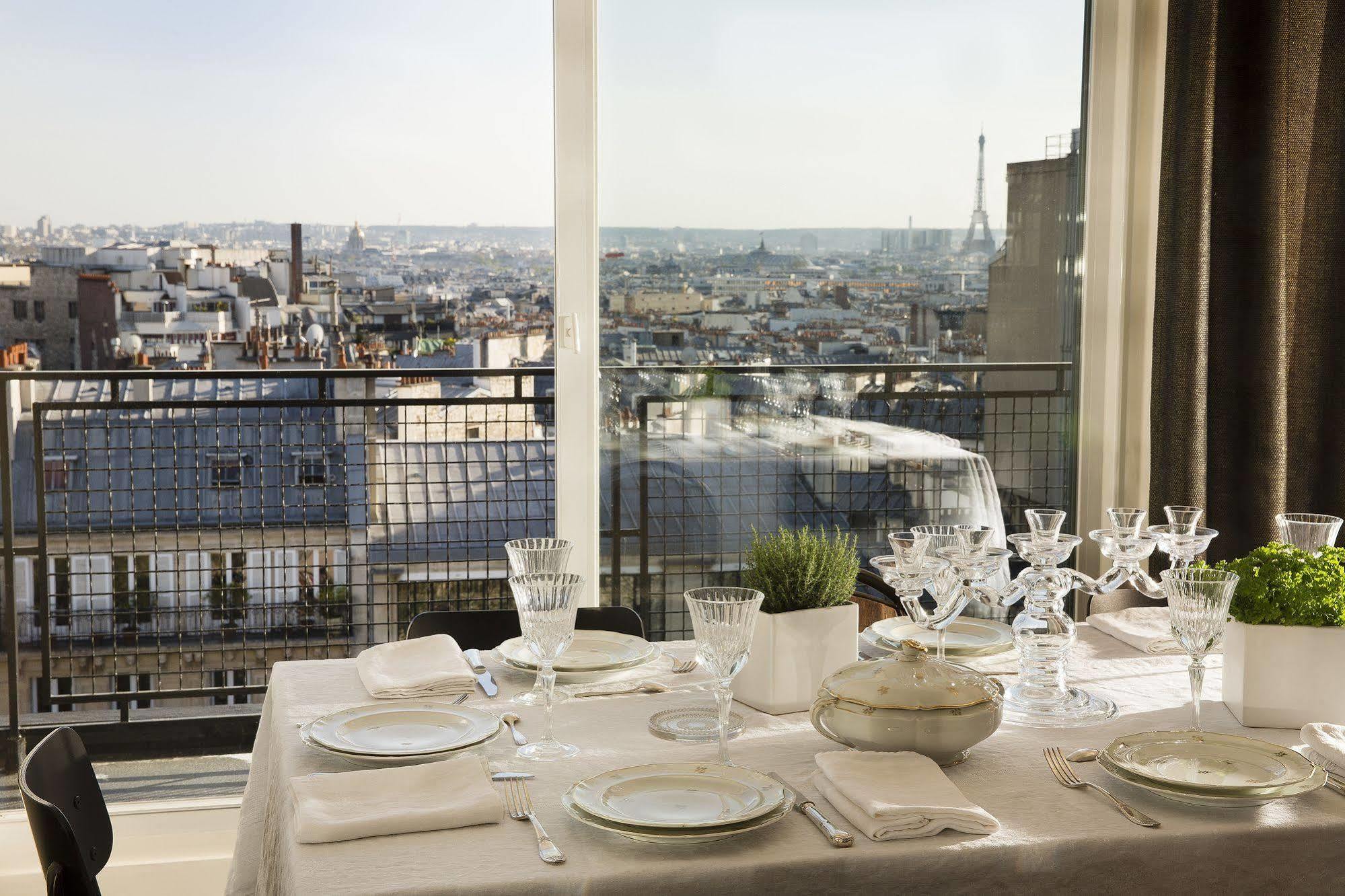Hotel Le Noir 4*