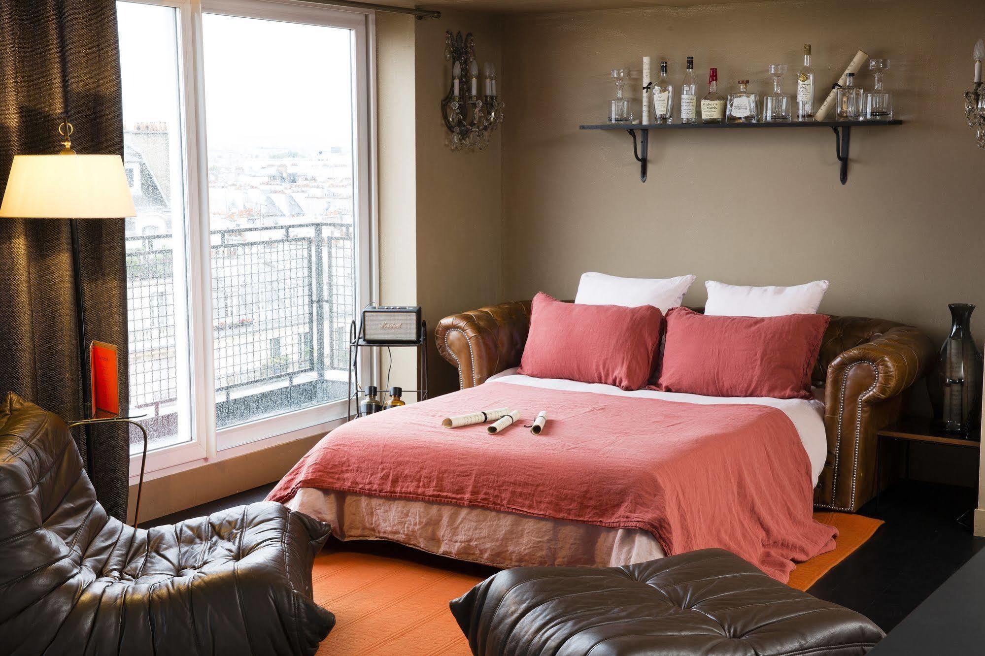 Le Noir Hotel
