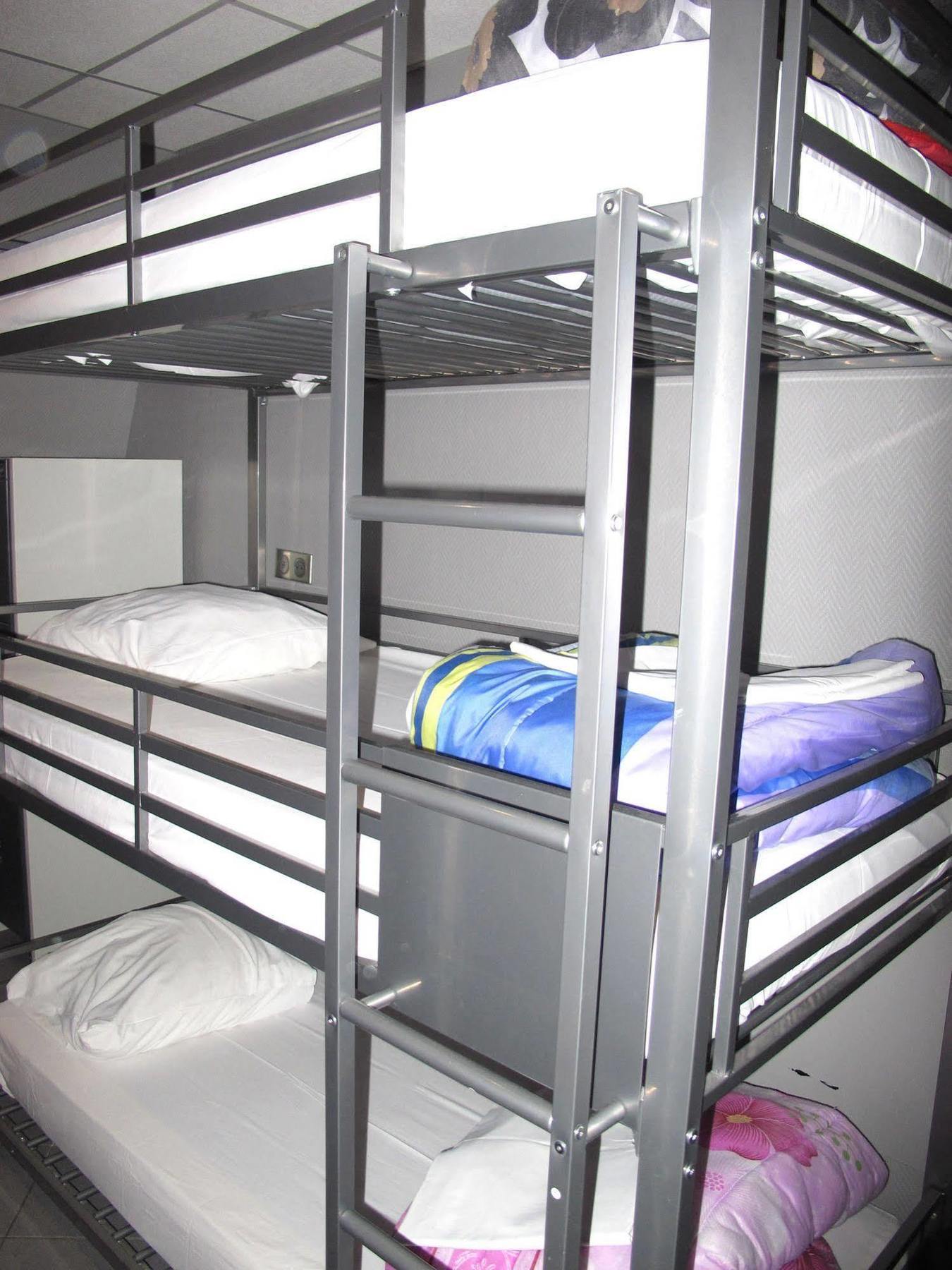 Peace&love Hostel *