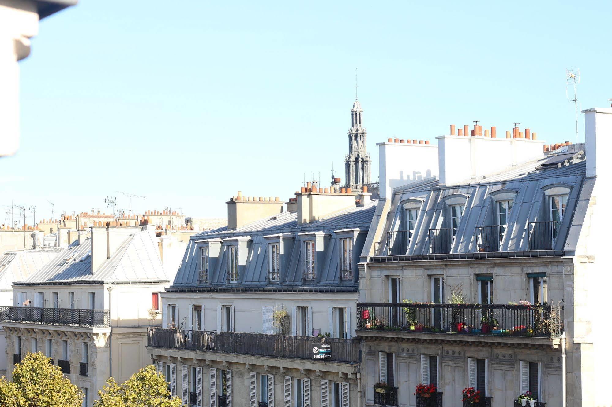 Hotel Cosmotel Paris