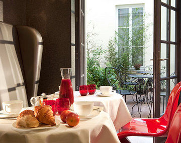 Hotel Le Petit 4*