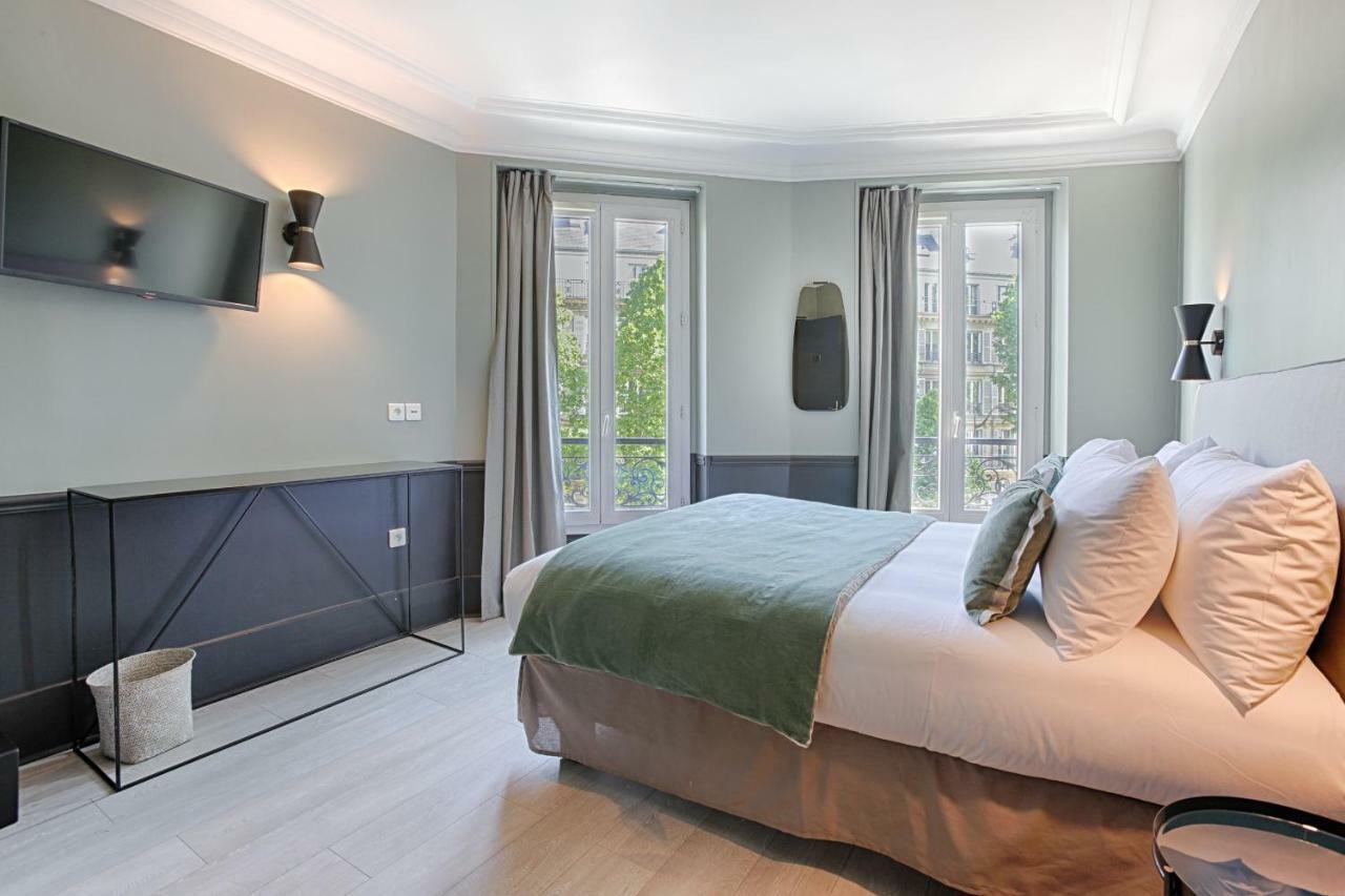 Avama Prony Hotel 3*
