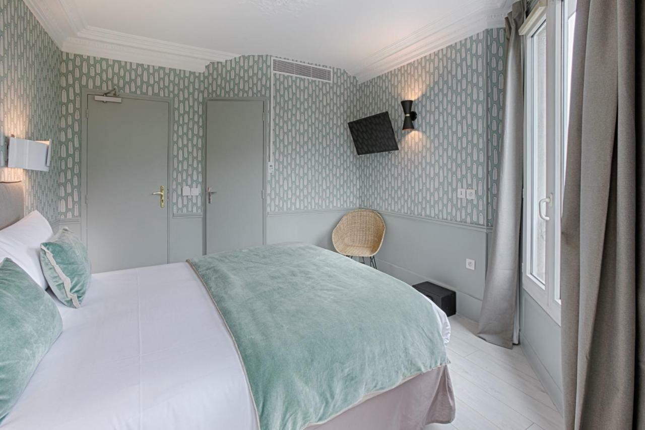 Avama Prony Hotel 3*