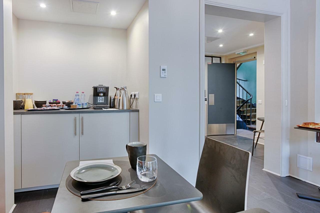 Hotel Avama Prony Paris