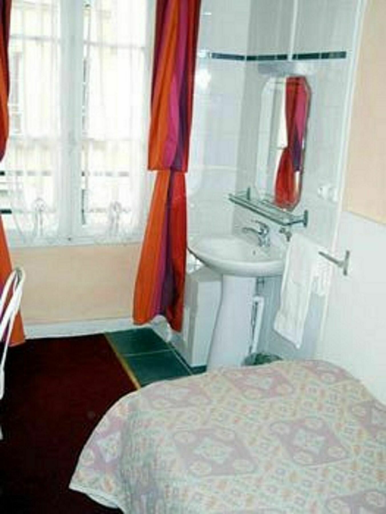 Hotel De Lille Louvre 2*