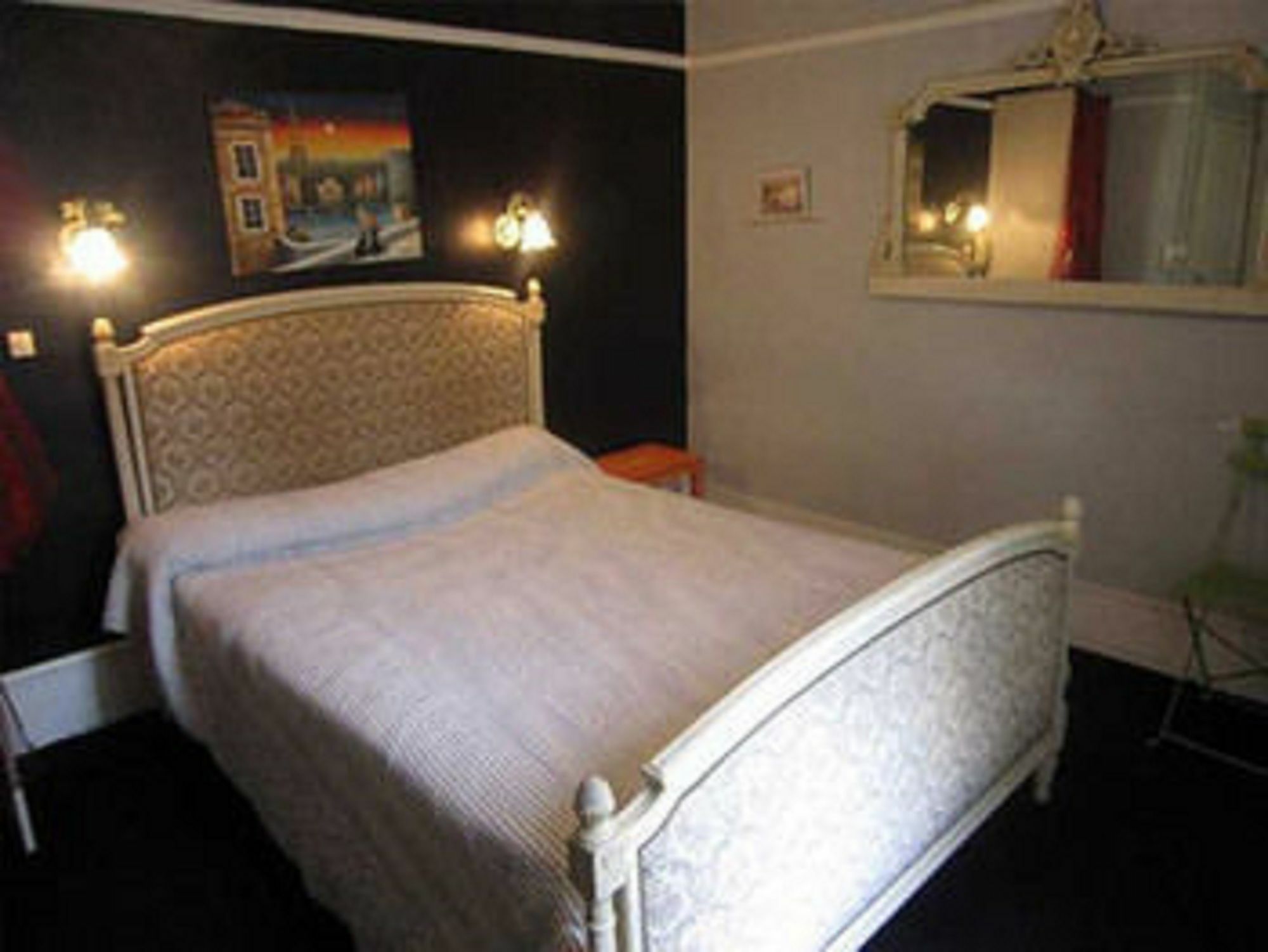 De Lille Louvre Hotel Paris