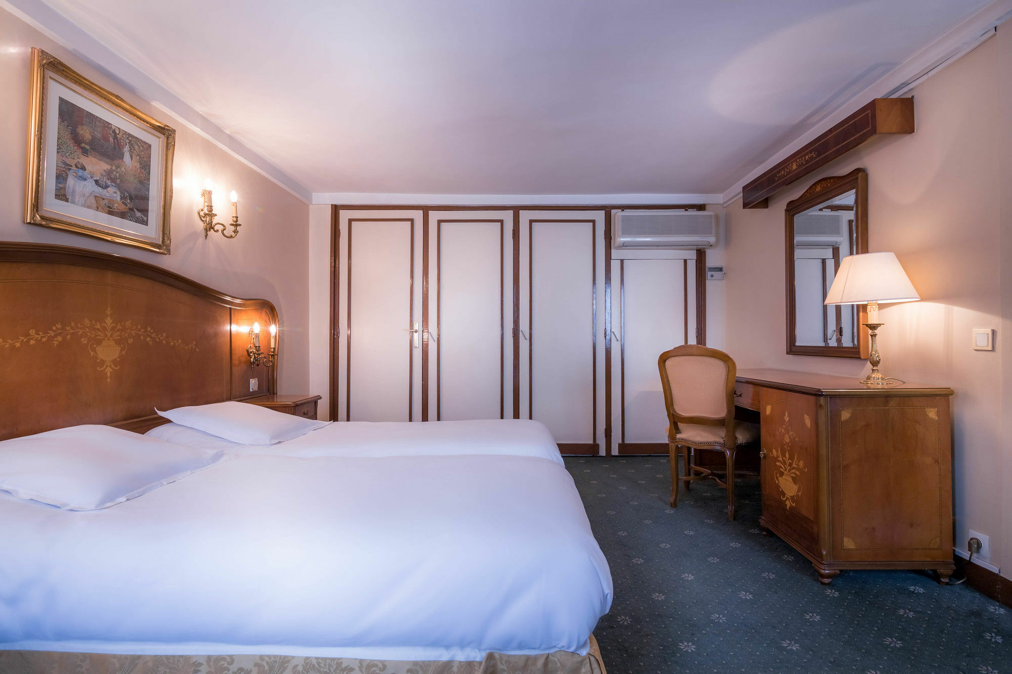 Chouchou Hotel 3*